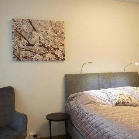 Keskustan Kaksio 45 M2 Autopaikalla, Rautatienkatu 19, 9 Krs Apartment เอาลู ภายนอก รูปภาพ