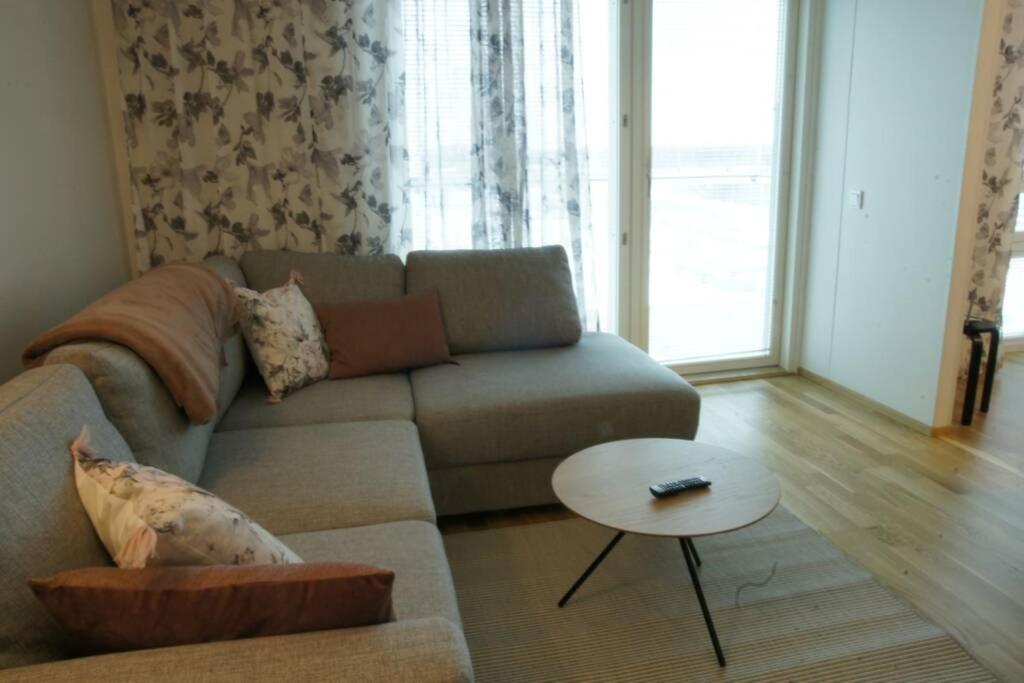 Keskustan Kaksio 45 M2 Autopaikalla, Rautatienkatu 19, 9 Krs Apartment เอาลู ภายนอก รูปภาพ