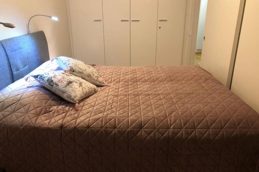 Keskustan Kaksio 45 M2 Autopaikalla, Rautatienkatu 19, 9 Krs Apartment เอาลู ภายนอก รูปภาพ
